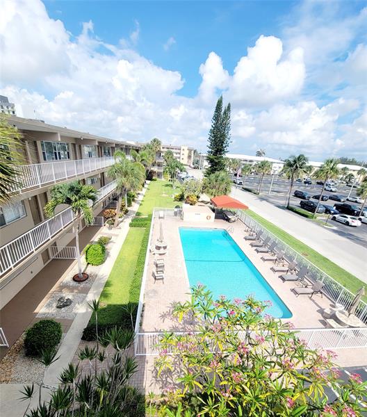 Image 4 of 33 For 3200 7th Ct  308c