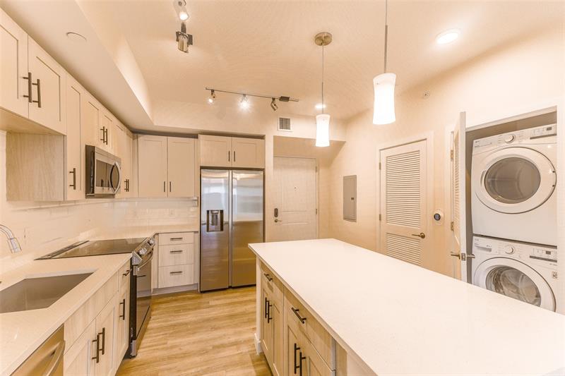 Image 3 of 18 For 8894 Nw 44th St  7-203