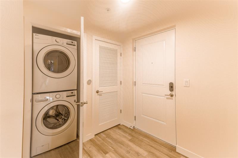 Image 4 of 18 For 8894 Nw 44th St  7-203