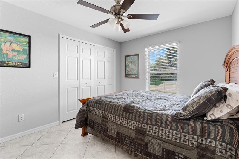 Image 32 of 48 For 1069 9th St  