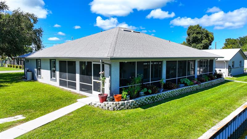 Image 4 of 48 For 1069 9th St  