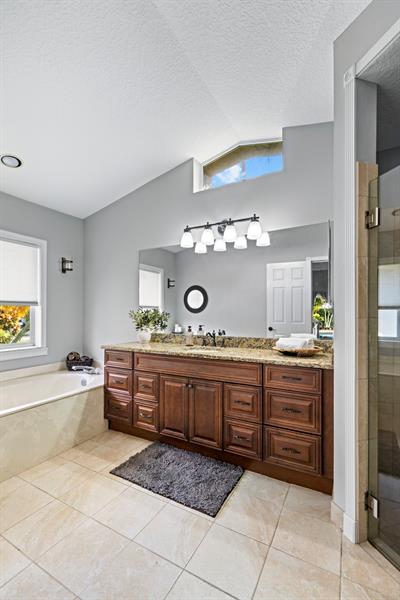 Image 27 of 44 For 5133 47th Ave