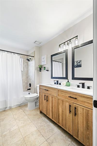 Image 31 of 44 For 5133 47th Ave