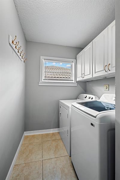 Image 35 of 44 For 5133 47th Ave