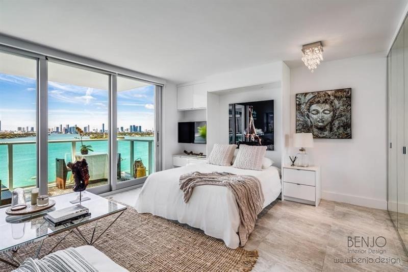 Image 3 of 12 For 1000 West Av  1419