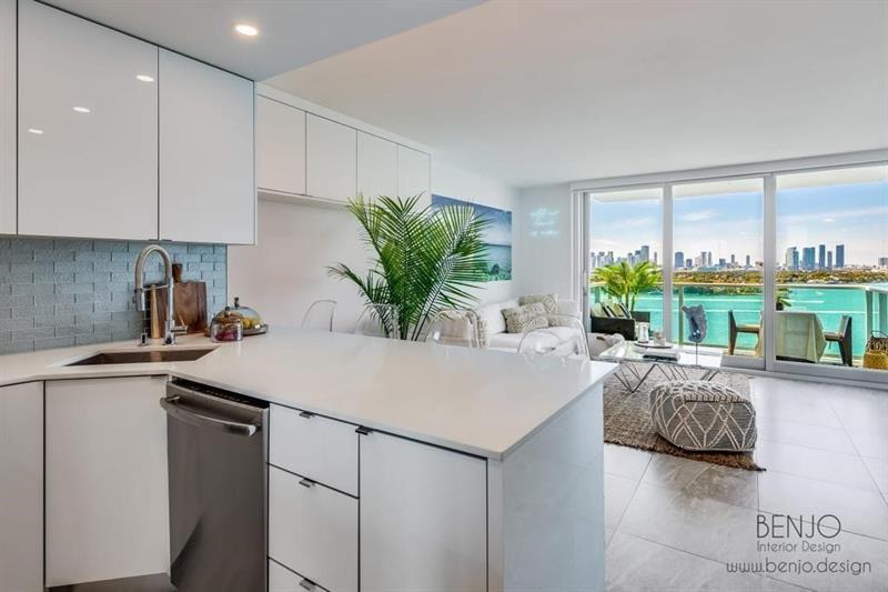 Image 5 of 12 For 1000 West Av  1419