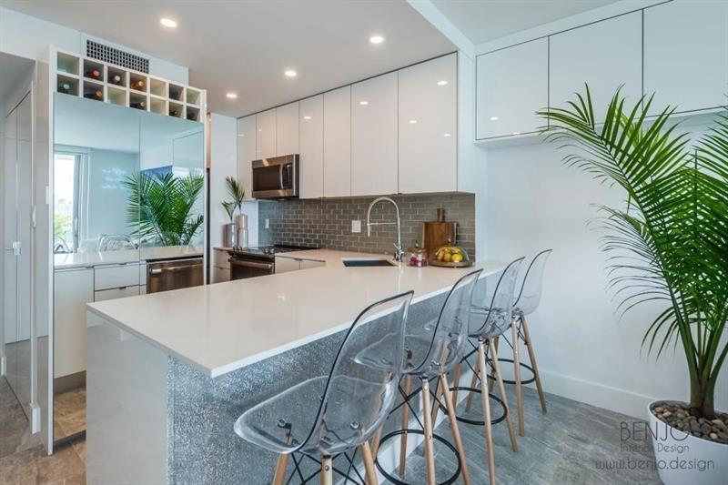 Image 6 of 12 For 1000 West Av  1419