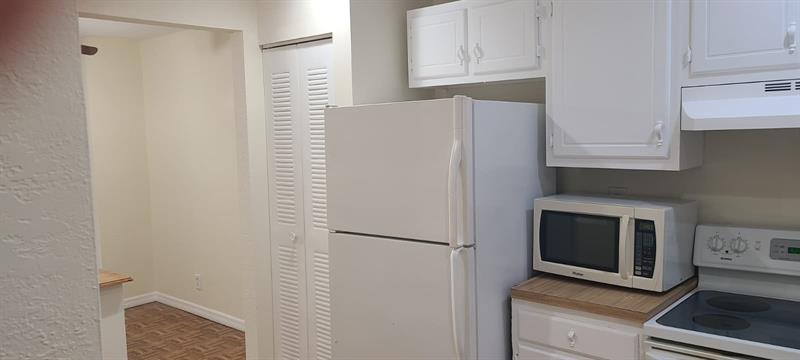 Image 23 of 23 For 2985 Riverside Dr  206