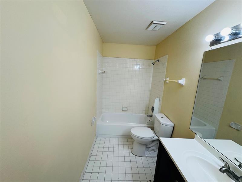 Image 13 of 16 For 3449 44th St  202