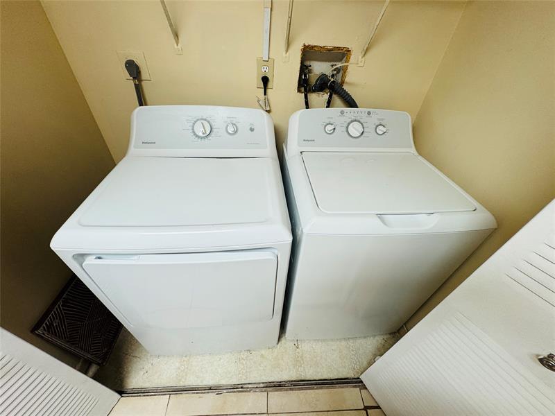 Image 14 of 16 For 3449 44th St  202