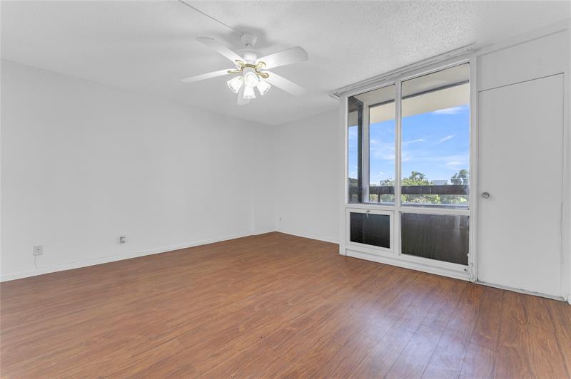 Image 28 of 40 For 1401 Federal Hwy  218