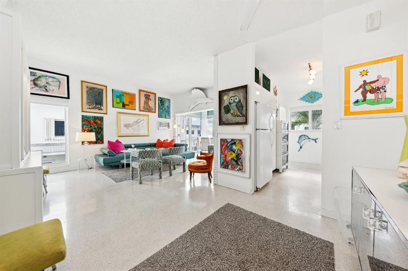 Image 11 of 23 For 425 Bayshore Dr  2