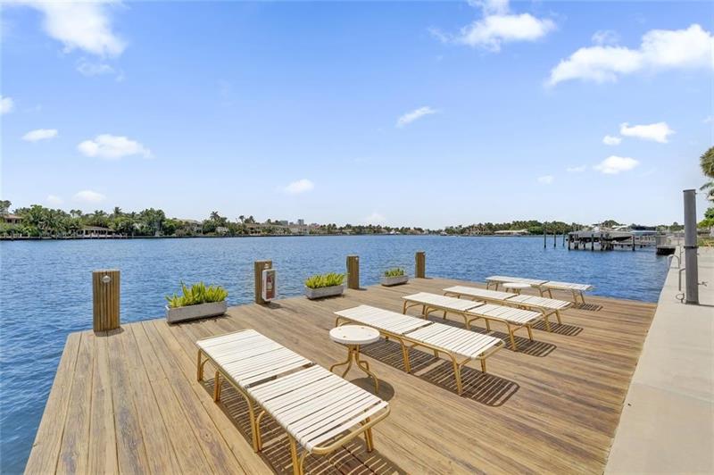 Image 19 of 23 For 425 Bayshore Dr  2