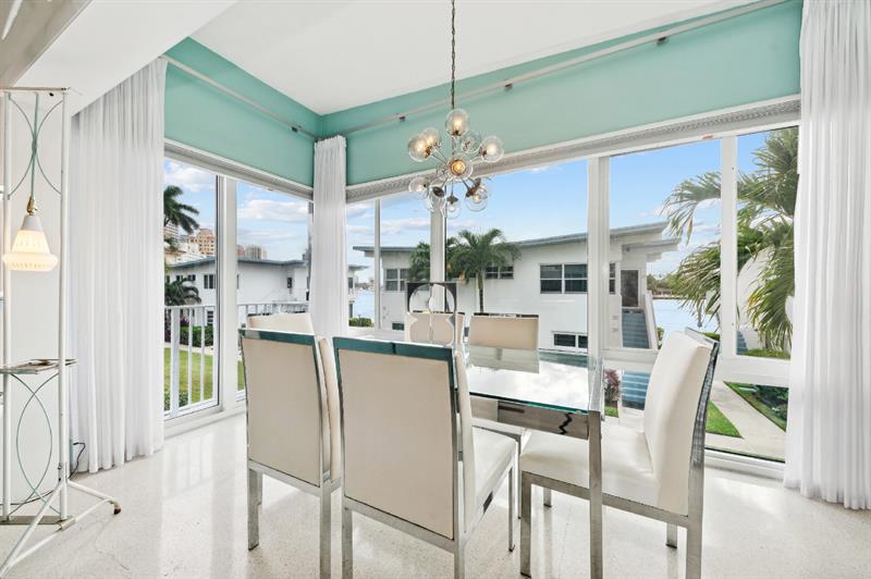 Image 5 of 23 For 425 Bayshore Dr  2