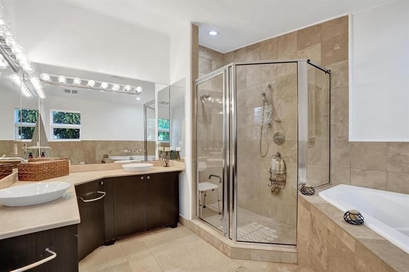 Image 31 of 66 For 408 9th Ave  