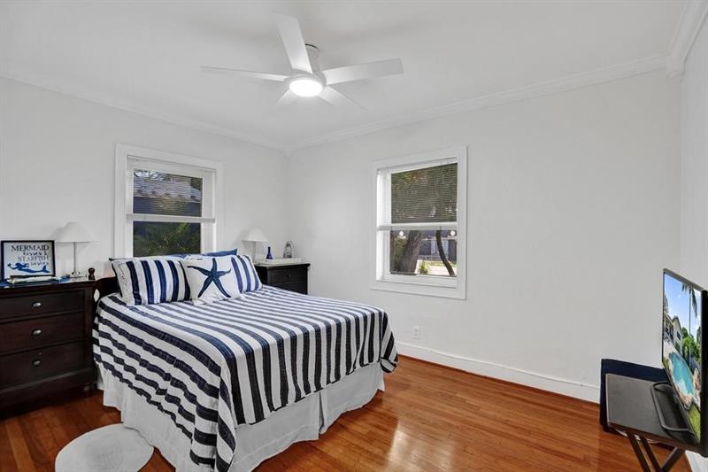 Image 32 of 66 For 408 9th Ave  