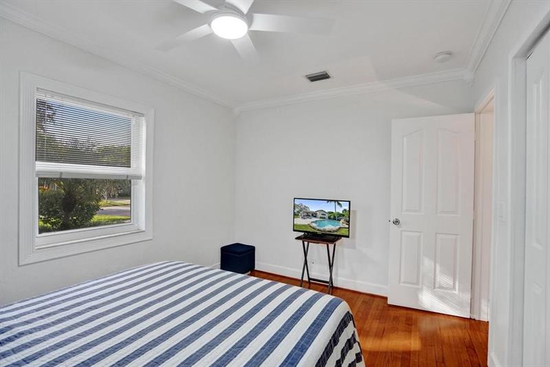 Image 34 of 66 For 408 9th Ave  