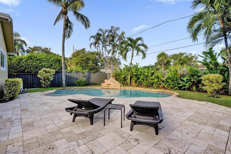 Image 44 of 66 For 408 9th Ave  