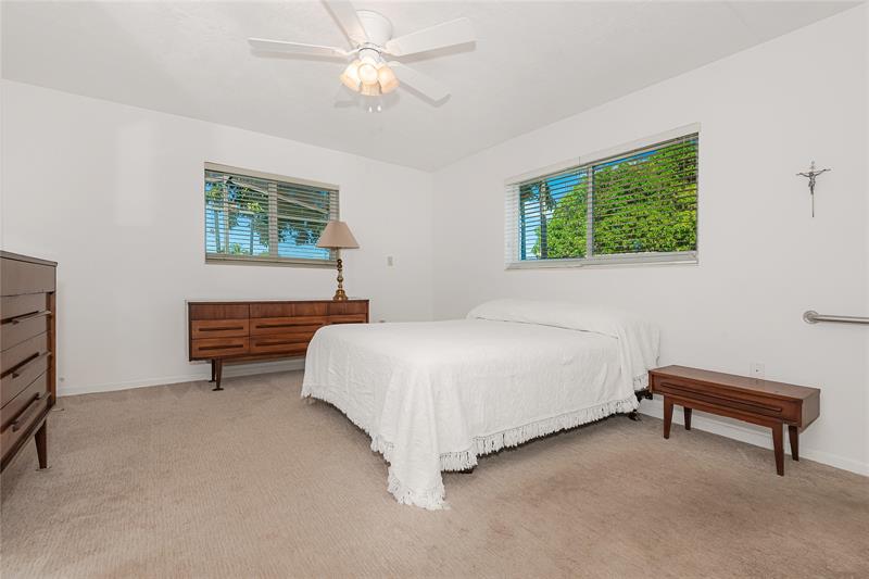 Image 20 of 44 For 1940 107 Ave