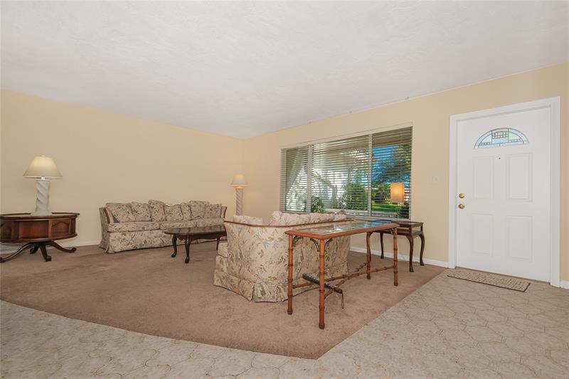 Image 6 of 44 For 1940 107 Ave