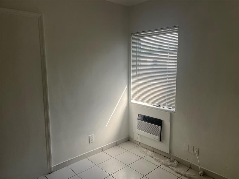 Image 11 of 13 For 505 20th Ave  4