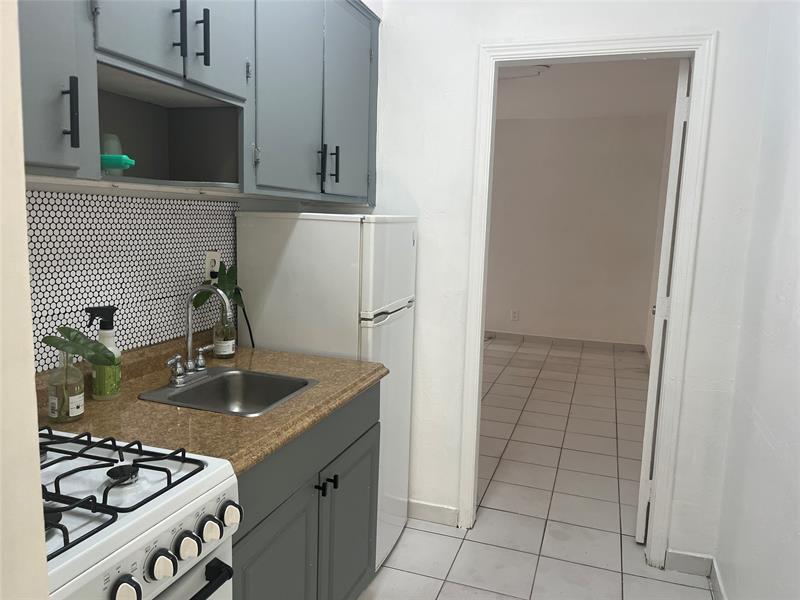 Image 7 of 13 For 505 20th Ave  4