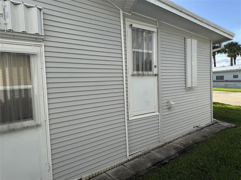 Image 4 of 10 For 6475 Se 52nd St