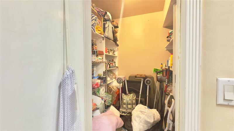 Image 17 of 29 For 1200 12th St  305