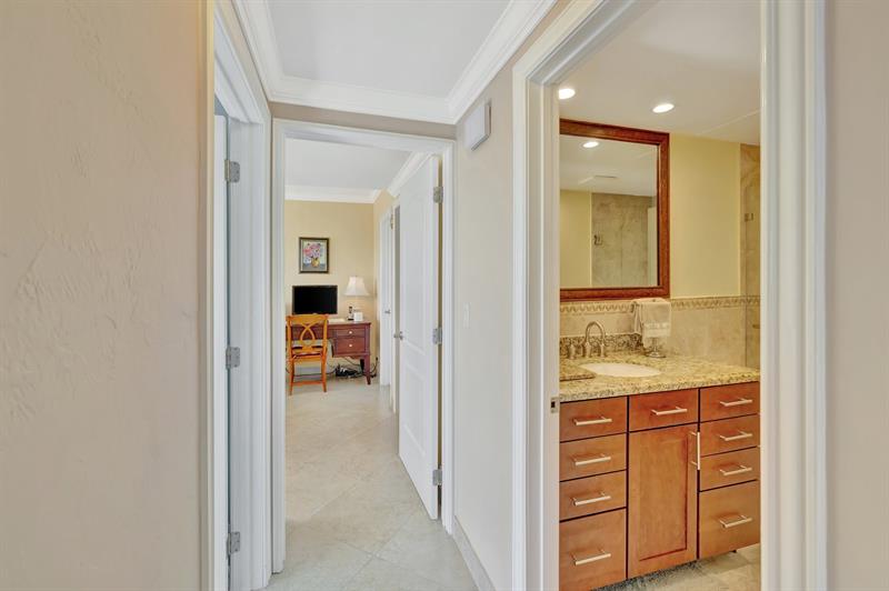 Image 25 of 49 For 3300 36th St  1516