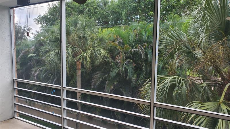 Image 11 of 22 For 10110 Boca Entrada Blvd  302