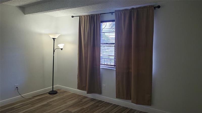 Image 13 of 22 For 10110 Boca Entrada Blvd  302