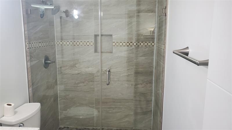 Image 17 of 22 For 10110 Boca Entrada Blvd  302