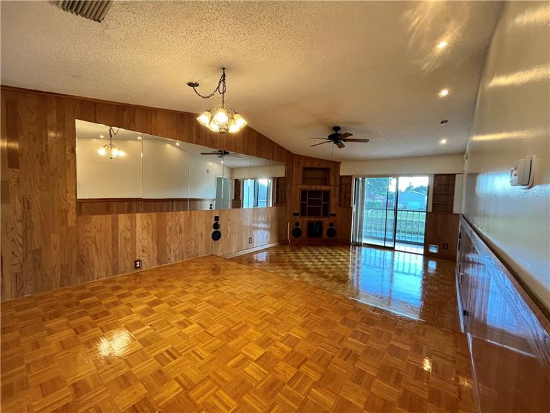 Image 9 of 17 For 9449 Boca Cove Cir  914