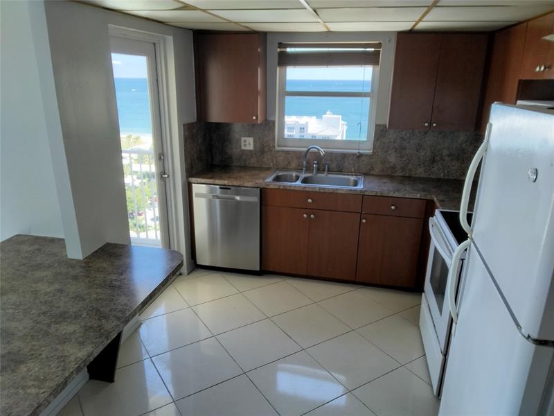 Image 5 of 17 For 1200 Hibiscus Ave  1804