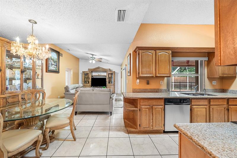 Image 11 of 35 For 9861 28th Pl