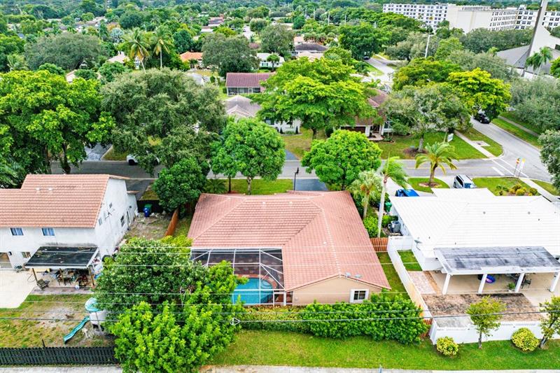 Image 34 of 35 For 9861 28th Pl