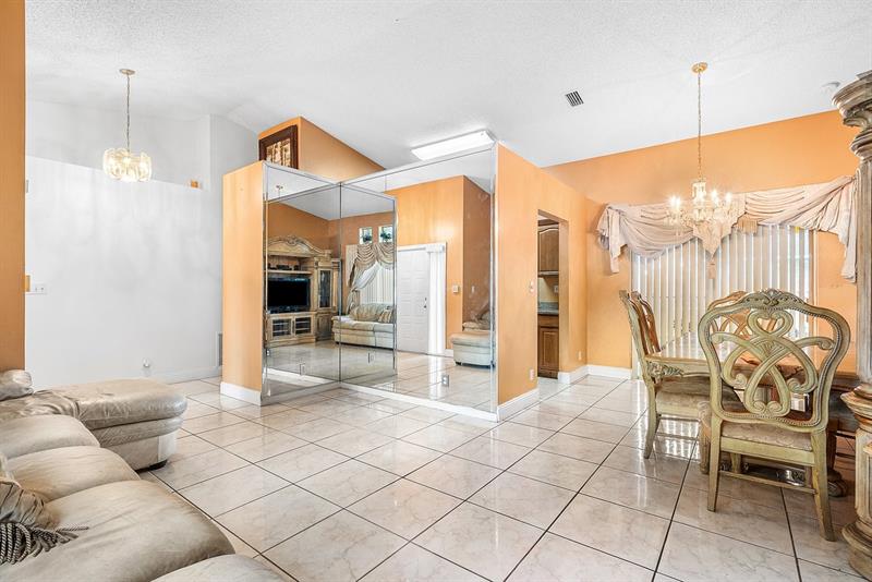 Image 6 of 35 For 9861 28th Pl