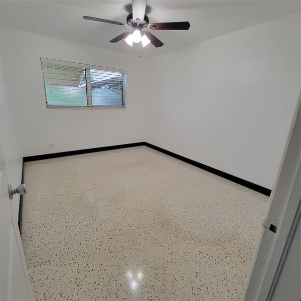 Image 12 of 19 For 806 32nd Ave