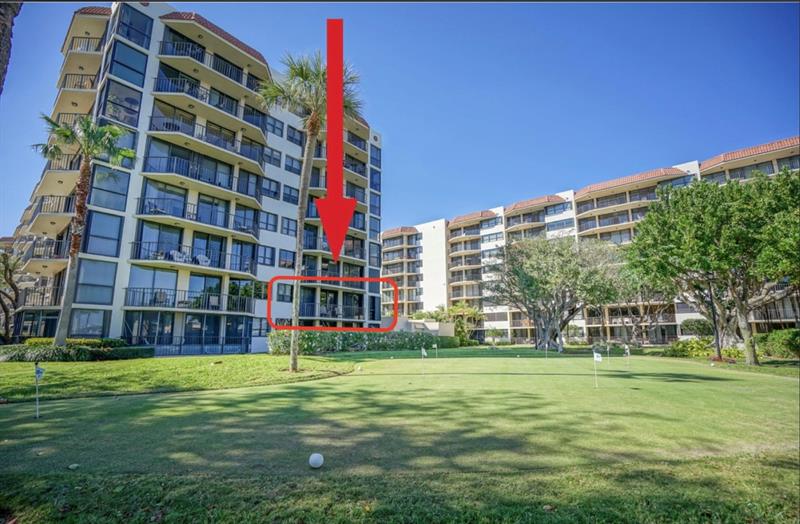 Image 9 of 36 For 859 Jeffery St  214