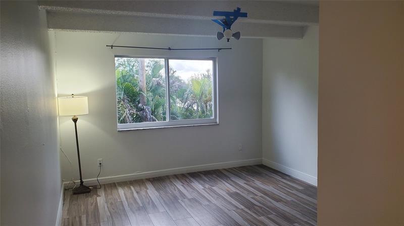 Image 19 of 22 For 10110 Boca Entrada Blvd  302