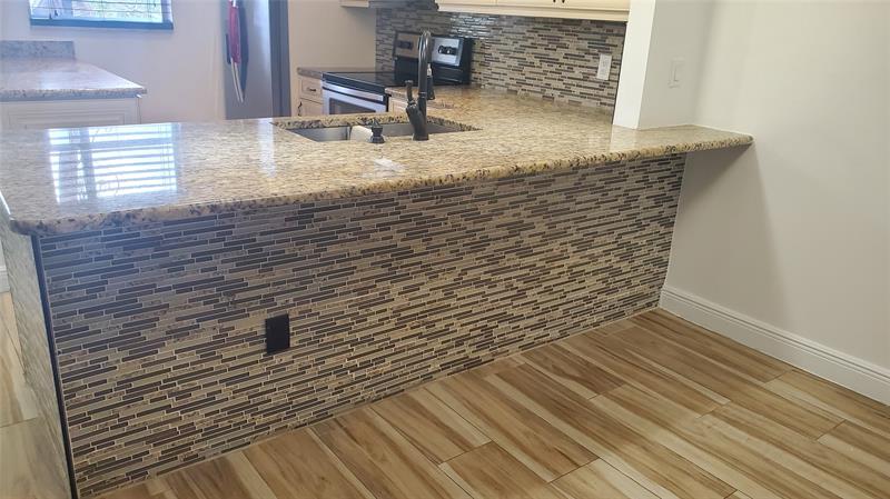 Image 4 of 22 For 10110 Boca Entrada Blvd  302