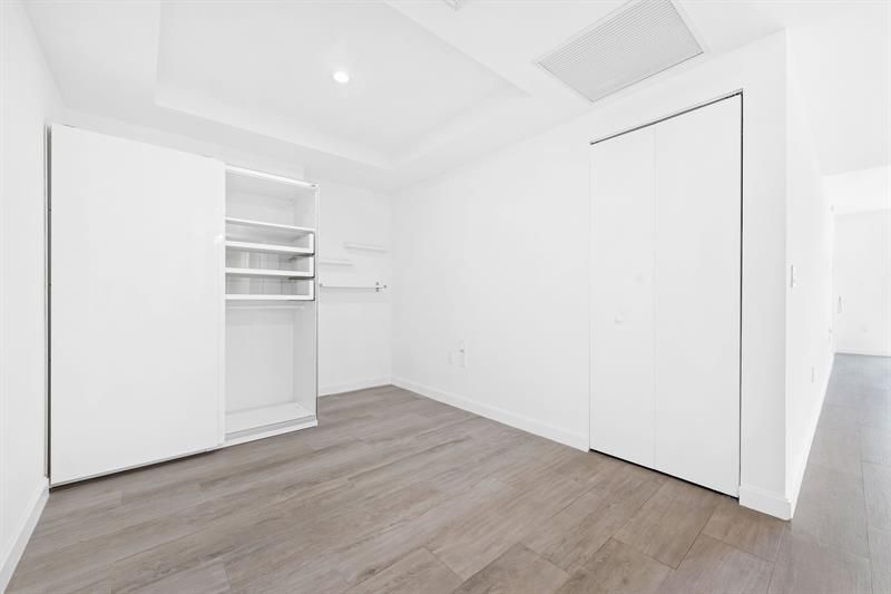 Image 10 of 31 For 55 9th St  1505