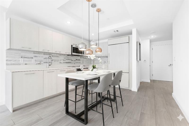 Image 5 of 31 For 55 9th St  1505