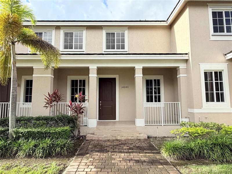 Image 3 of 44 For 14240 275th St