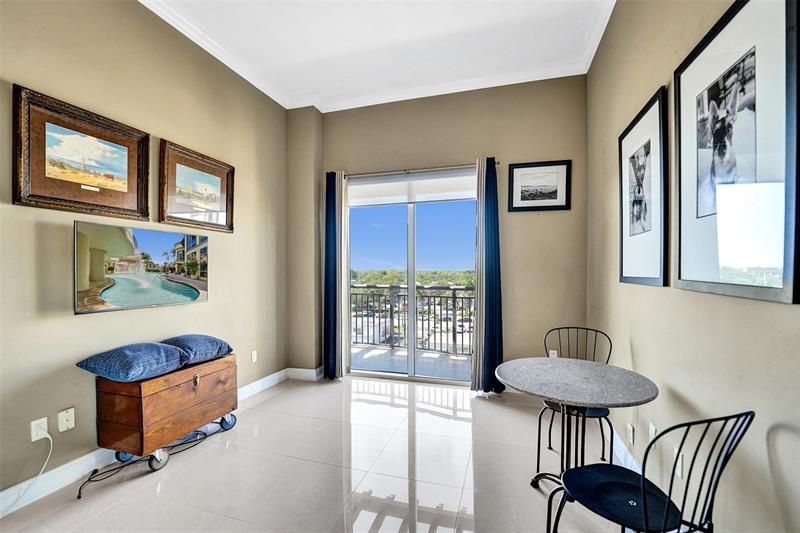 Image 31 of 66 For 2617 14th Ave  507