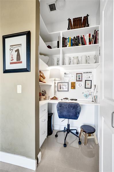 Image 32 of 66 For 2617 14th Ave  507