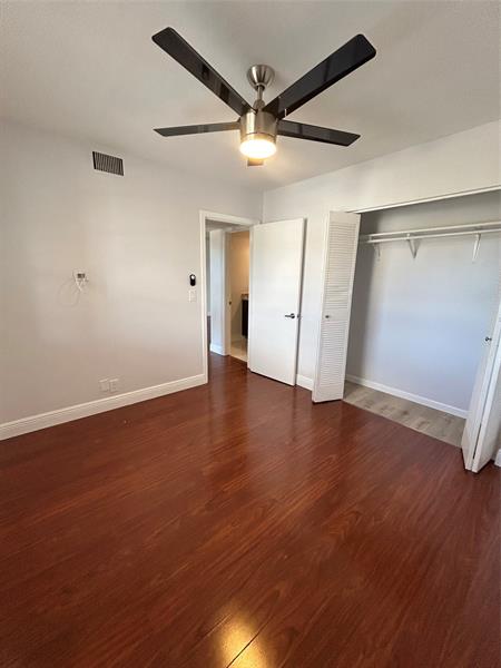 Image 3 of 10 For 2391 89th Dr 411