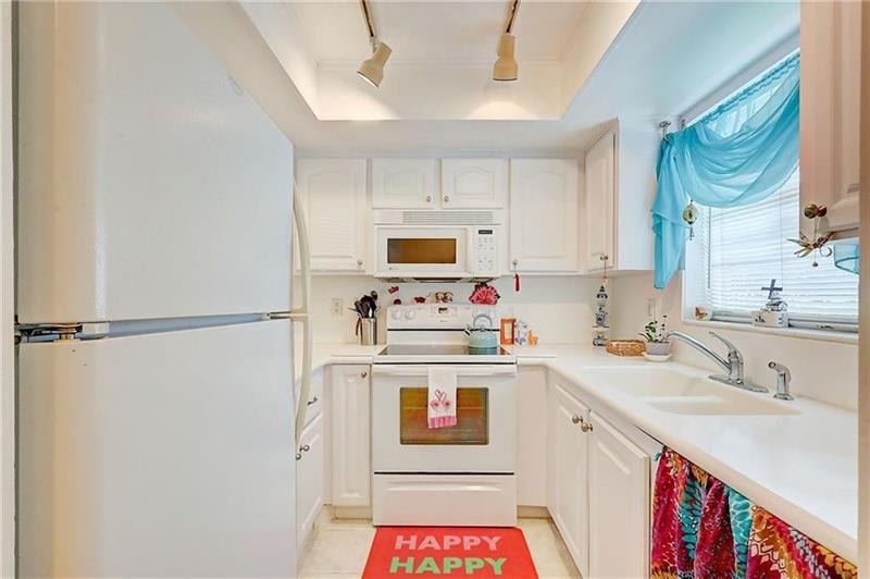 Image 5 of 20 For 2929 Ocean Blvd  142-3