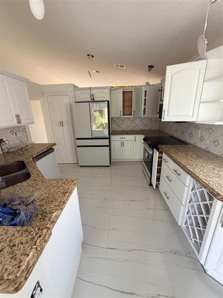 Image 18 of 26 For 3380 78th Ave