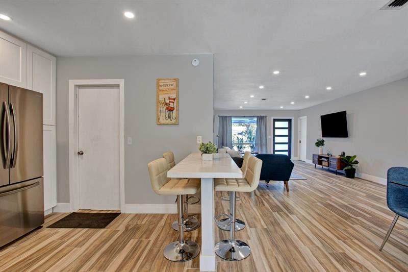 Image 14 of 36 For 2632 Madison St